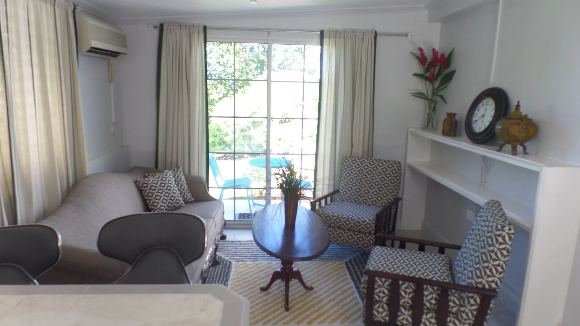 דירות אוצ'ו ריוס Upton Manor ג'מייקה